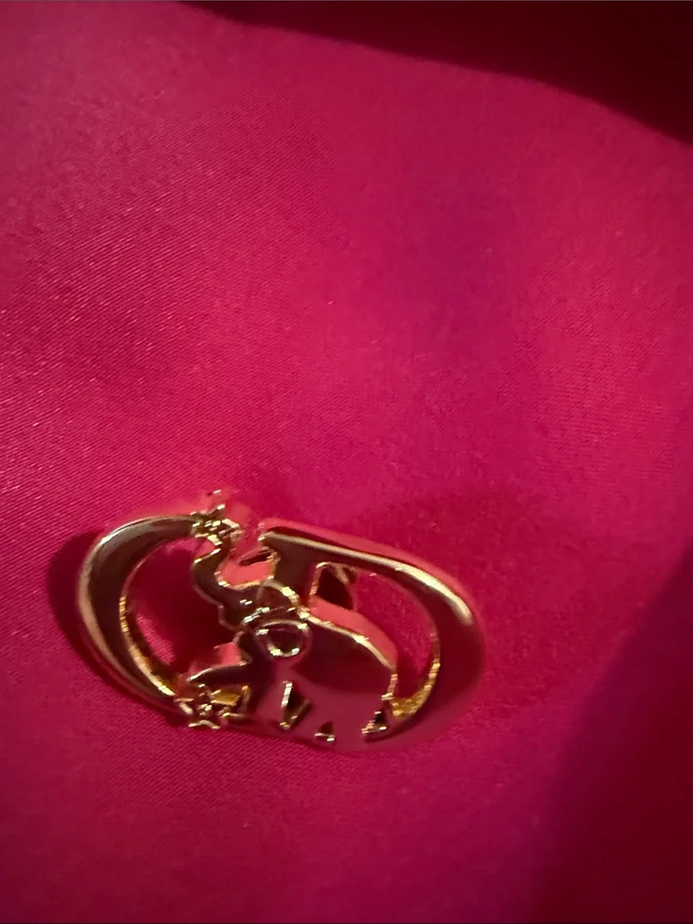 Christian Dior Gold Elephant brooch pin with White Drawstring Pouch - Picture 3 of 4